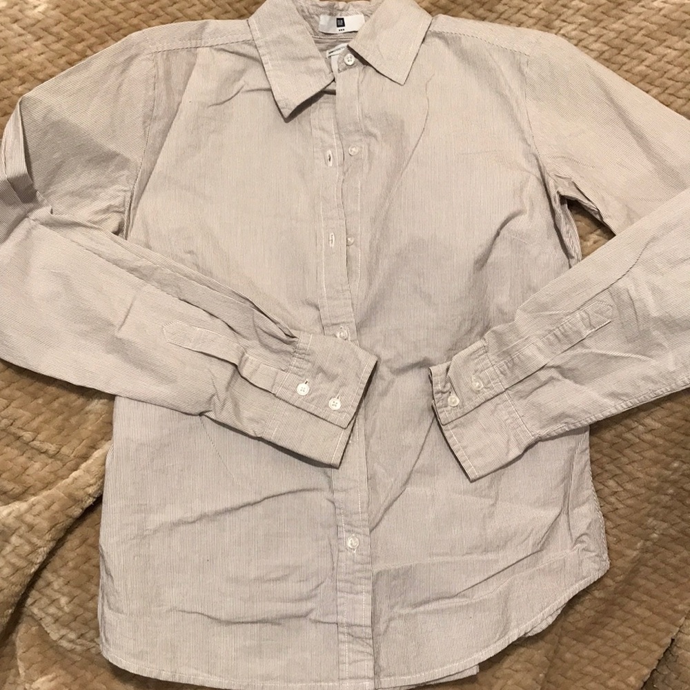 Gap Outlet button down shirt